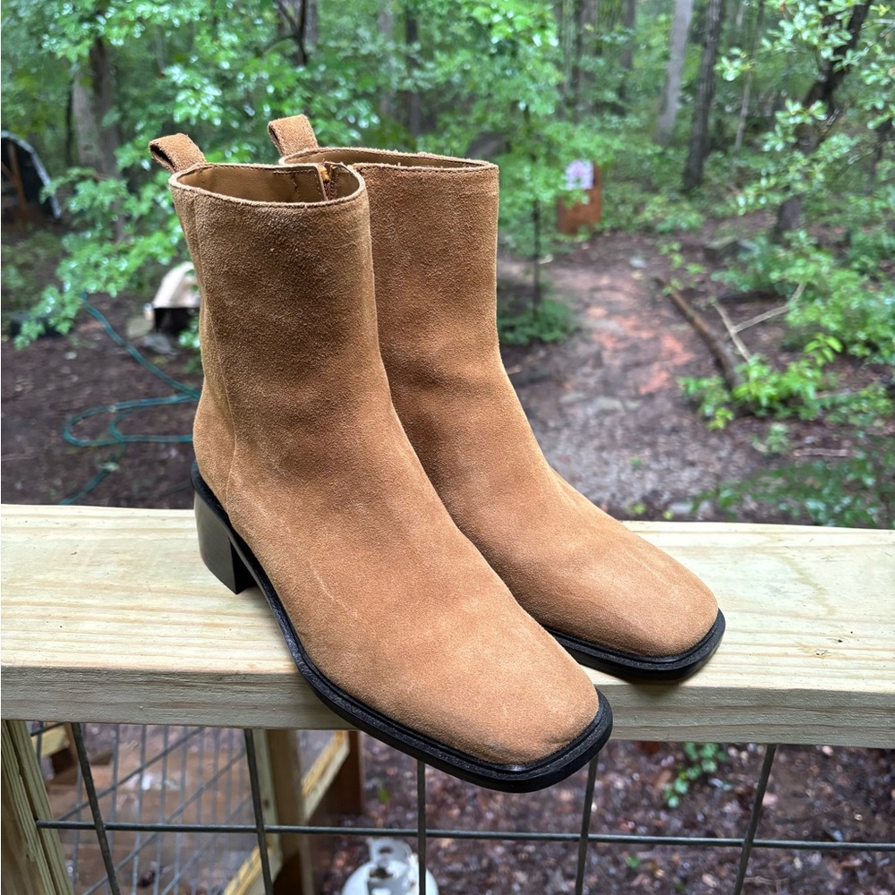Everlane City Boot in Sand Suede
